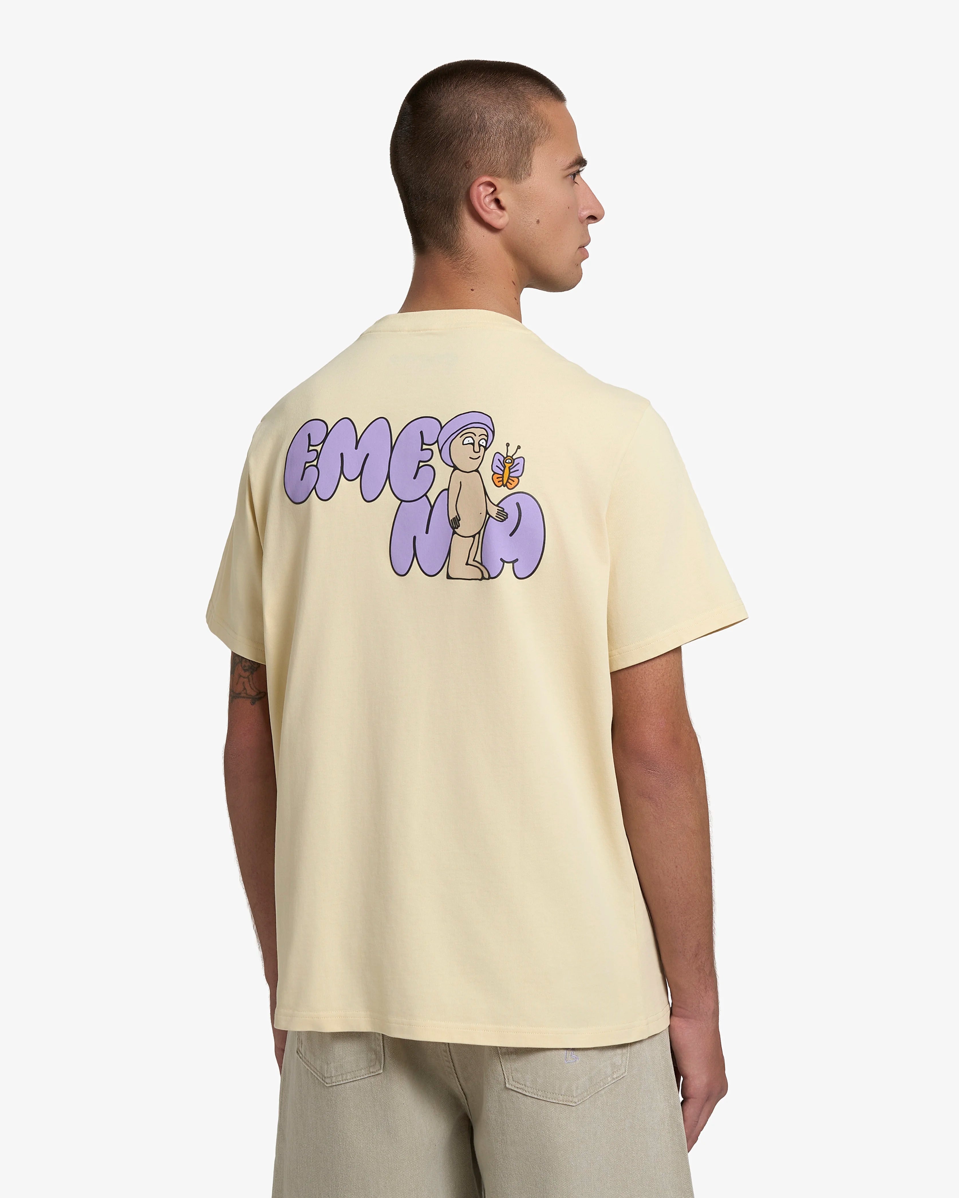 100% Cotton for a soft and comfortable fit
Regular fit for everyday wear
Fabric Weight: 240gsm for durability
Featuring artwork from our latest Artist Collaboration
Made in Portugal with attention to detail