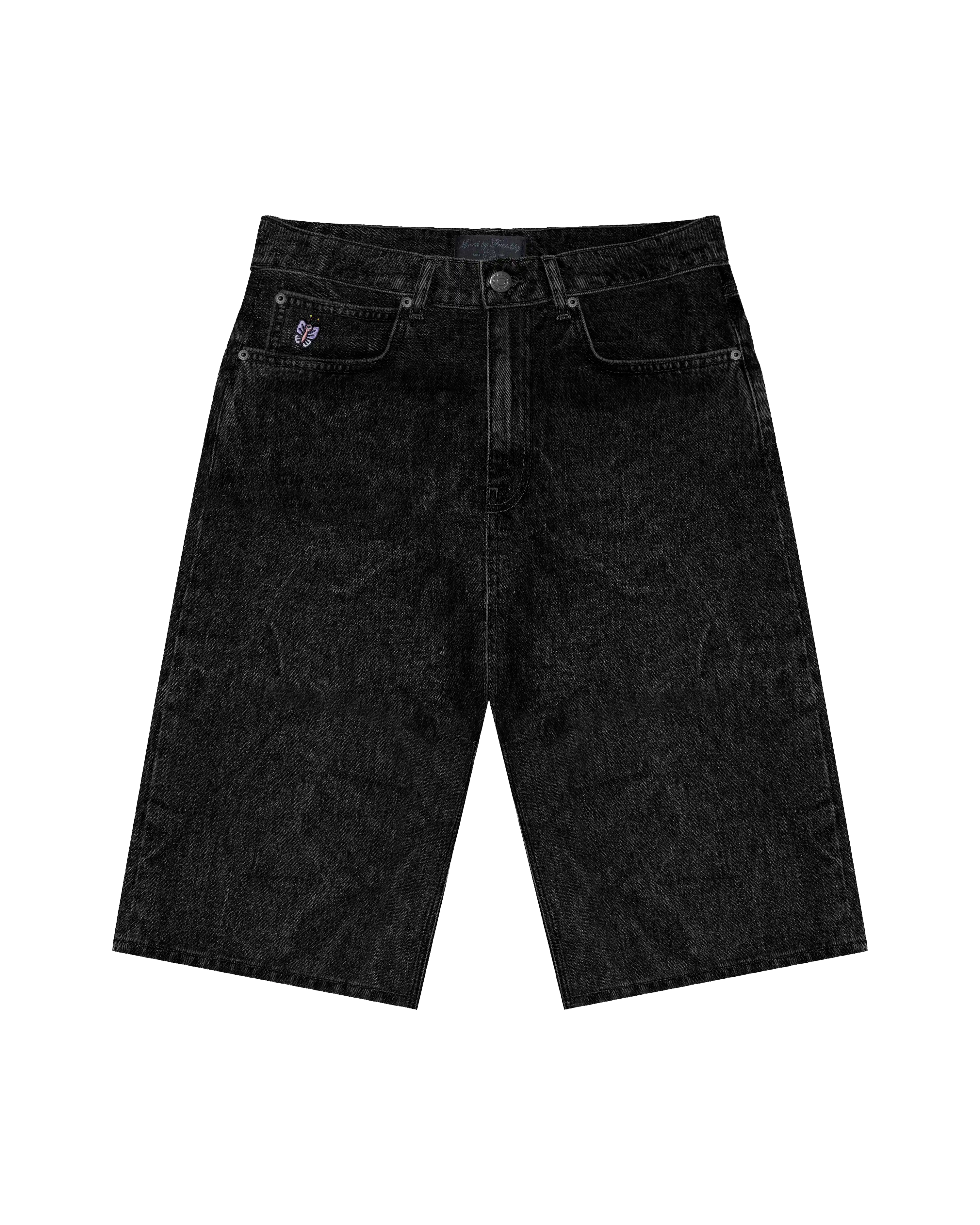 Artist Edition
Baggy fit shorts with a mid-rise
100% cotton denim with a washed finish
Bebucho design embroidered on the back pocket
Butterfly detail embroidered on the front coin pocket
Five-pocket design with zip fly and button closure
Leather patch at the waistband
Made in Portugal
