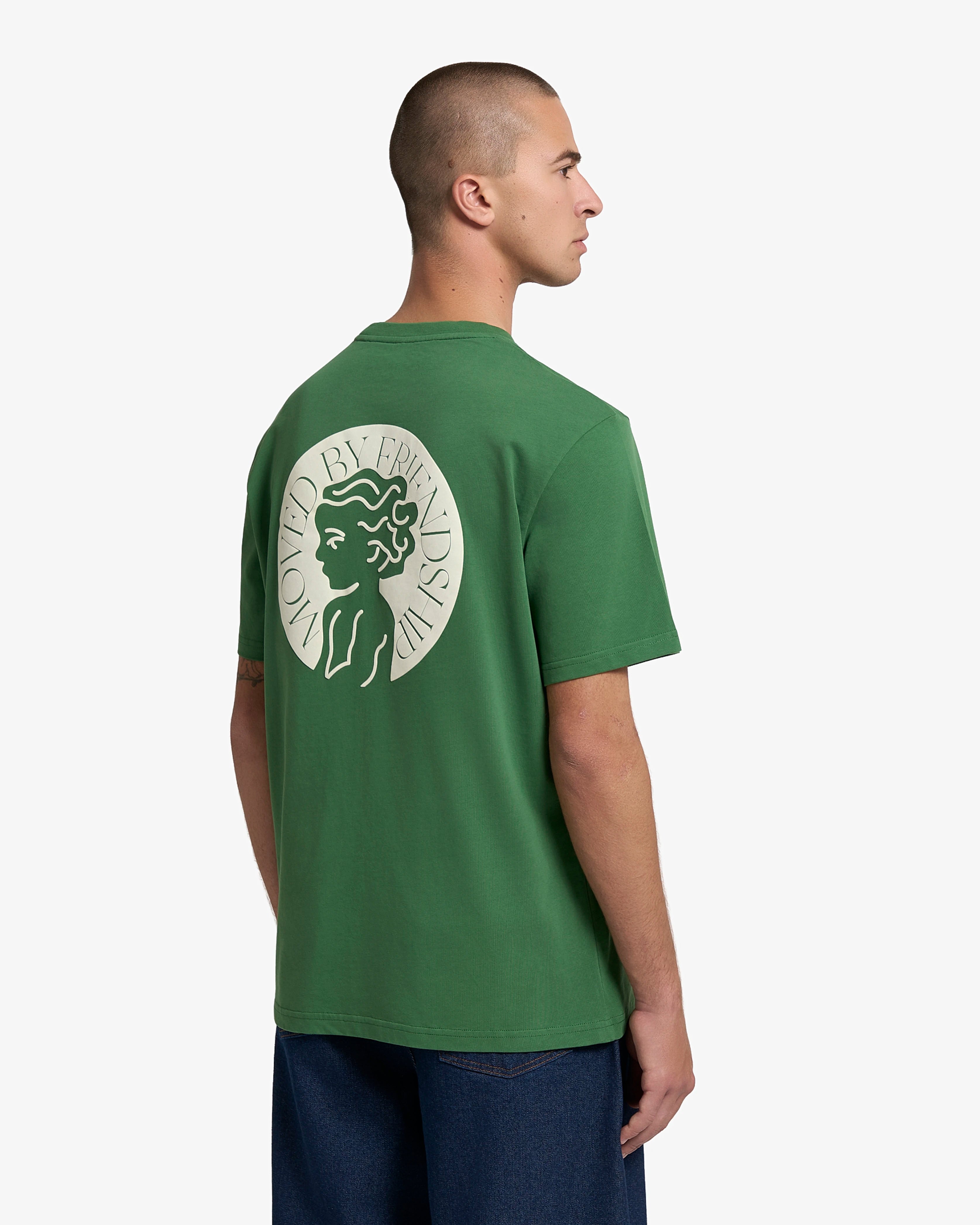 100% Cotton (220 gsm) for durability and comfort
Natural fit for everyday wear
Digitally designed by our in-house artist team

Model is 1.82m tall and wears size M
Green color
Unisex
Made in Portugal